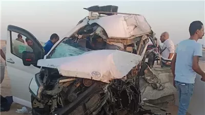 مصرع طبيب وسائق وإصابة أطفاله بطريق الإسكندرية 