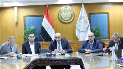 وزير التعليم: ضرورة التأكد من تواجد الملاحظين داخل اللجان قبل دخول الطلاب