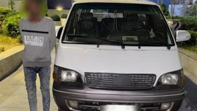 ضبط سائق ميكروباص تحرش بسيدة واستولى على هاتفها بمدينة نصر