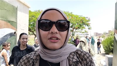 أسئلة النحو بامتحان اللغة العربية تثير غضب طلاب الثانوية العامة في الإسماعيلية (فيديو) 