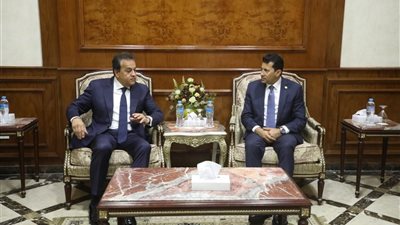 وزير الصحة يشهد إطلاق مبادرة «بأيدينا ننقذ حياة» للتوعية بالموت القلبي المفاجئ