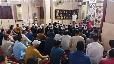 وكيل أوقاف سوهاج يلتقي الأئمة والعمال الجدد ويوصيهم بإتقان العمل ويستمع لمطالبهم