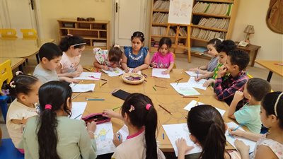 انطلاق دورات أساسيات الرسم والتلوين للأطفال بمكتبة دمنهور (صور)