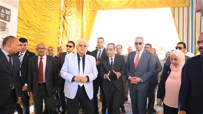 وزير التعليم العالي يضع حجر الأساس لمركز علاج الأورام بجامعة الفيوم