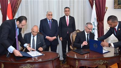 رئيس مجلس الدولة يوقع بروتوكول تعاون مع وزير التموين لتحصيل الرسوم القضائية 