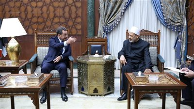 شيخ الأزهر يستقبل السفير الفرنسي ويعرب عن تقديره لموقف باريس من العدوان على غزة