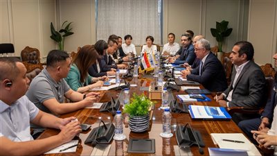 رئيس اقتصادية قناة السويس يستقبل وفدا من 20 شركة صينية في قطاعات متنوعة