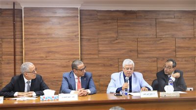 عاشور يتابع استعدادات الجامعات الأهلية للعام الدراسي الجديد.. تلبية الطلب المتزايد على التعليم العالي.. برامج تعليمية حديثة لتأهيل خريجين ينافسون إقليميا ودوليا