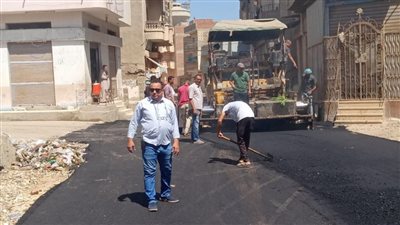  رفع كفاءة الشوارع الداخلية بكفر صقر في الشرقية 