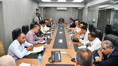 محافظ الفيوم يتابع مستجدات التصالح في مخالفات البناء والتعديات على أملاك الدولة 