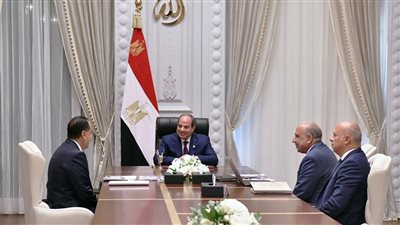  السيسي يوجه بضرورة توطين الصناعات المُرتبطة بمشروعات الطاقة المُتجددة