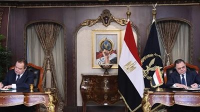 وزير الداخلية يستقبل نظيره الصربي ويشهدان توقيع مذكرة تفاهم في مجال مكافحة الجريمة