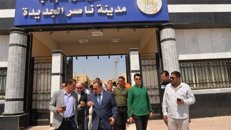محافظ أسيوط يتفقد