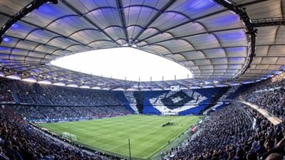 ملياردير ألماني يبيع حصته بنادي هامبورج