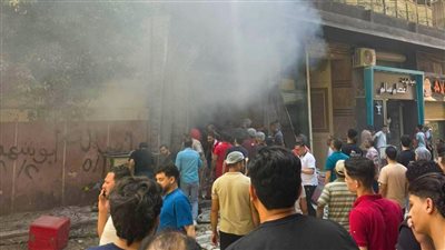 استعجال تقرير المعمل الجنائي حول حريق مصنع مستحضرات بالقطامية