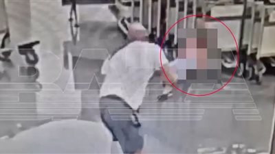 إيراني أو أفغاني، إسرائيلي يحاول قتل طفل مسلم بطريقة مروعة في مطار روسي (فيديو)