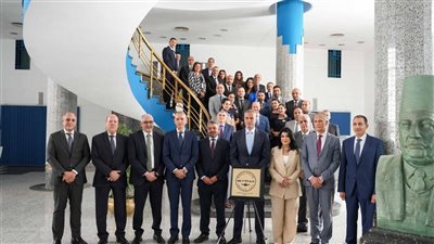 رئيس مصر للطيران يشكر العاملين لحصول الشركة على جوائز عالمية 