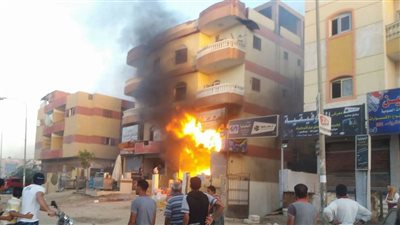 حجز مالك مخزن قطع غيارات سيارات اندلع به حريق في السلام