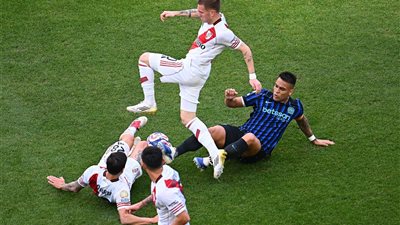 كأس العالم للأندية، إنتر ميلان يتعادل مع ريفر بليت سلبيا في الشوط الأول (صور)