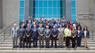 رئيس اقتصادية قناة السويس يلتقي 30 سفيرًا من رؤساء البعثات الدبلوماسية والقنصلية المصرية بالخارج