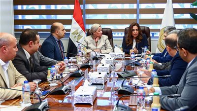 وزيرتا البيئة والتنمية المحلية تناقشان جهود مراجعة متحصلات منظومة النظافة بالمحافظات