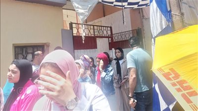 تباين آراء طلاب الثانوية العامة بالدقهلية حول امتحاني الفيزياء والتاريخ (فيديو وصور) 