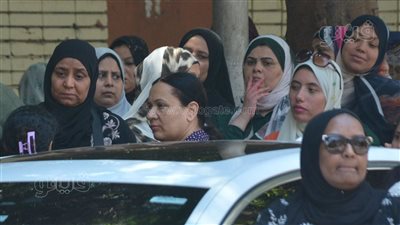 شاهد رد فعل مفاجئ من طلاب الثانوية العامة بعد أداء امتحاني الفيزياء والتاريخ