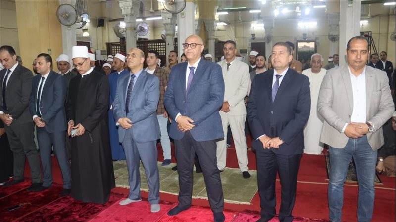 محافظ القليوبية خلال
