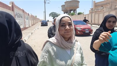 تباين آراء طلاب الثانوية العامة بالإسماعيلية حول امتحاني التاريخ والفيزياء (فيديو وصور) 