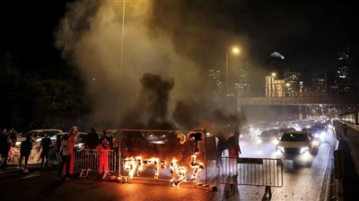 وسط مناشدات لترامب، حملة اعتقالات في تل أبيب بعد مظاهرة حاشدة لإنهاء حرب غزة (فيديو)