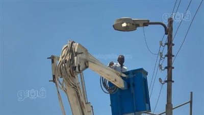 صيانة وتركيب كشافات إنارة لشوارع واحياء مدينة إهناسيا ببني سويف