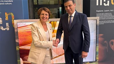 وزير الزراعة يلتقي نظيرته الفرنسية لبحث التعاون المشترك 