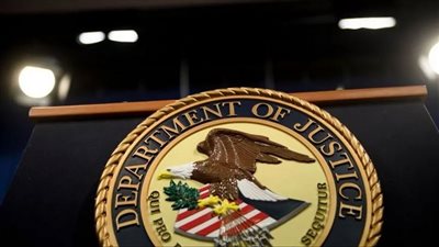 وزارة العدل الأمريكية تقيل 3 مدعين لاحقوا أنصار ترامب بأحداث شغب الكابيتول