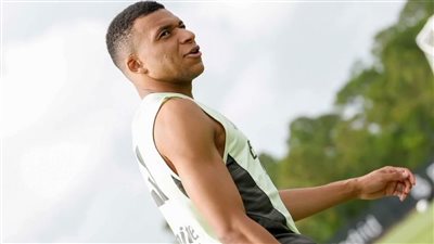 ماركا: تشابي في أزمة أمام بروسيا دورتموند بسبب عودة مبابي 