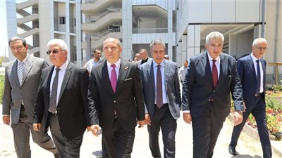 وزير التعليم العالي يفتتح مقر جامعة دمياط الأهلية
