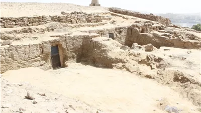 تفاصيل الكشف عن 3 مقابر جديدة بجبانة قبة الهوا بأسوان 