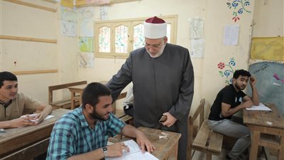 الأزهر: امتحان اللغة الإنجليزية لطلاب العلمي جرى في أجواء من الانضباط والهدوء (صور)