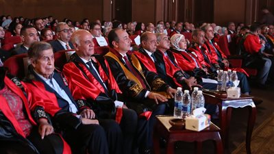 وزير قطاع الأعمال يشهد حفل ختام الأنشطة الطلابية لمعهد السياحة والفنادق بالإسكندرية