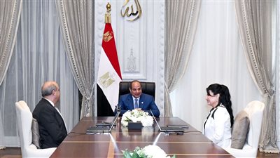  تكليفات رئاسية حاسمة لوزير الطيران المدني ورئيسة مصر للطيران