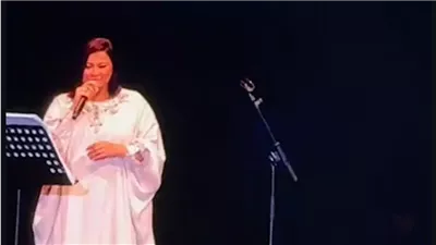 سبب غناء شيرين 