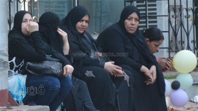 القلق يسيطر على أولياء أمور طلاب الثانوية مع بداية امتحان اللغة الأجنبية الأولى (صور)