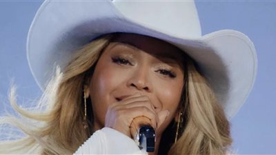 بيونسيه تتصدر قائمة أعلى المغنيات تحقيقا للأرباح شهريا