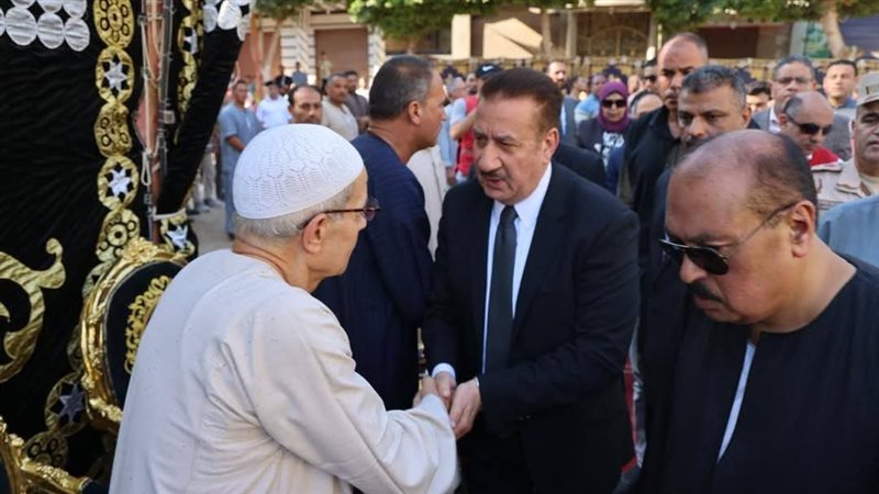 محافظ المنوفية يتلقى
