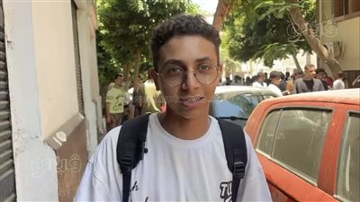 طالب بالثانوية العامة: الإنجليزي أسهل امتحان (فيديو) 