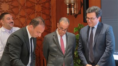 وزيرا الخارجية والثقافة يبحثان التعاون في حفظ وترميم وثائق ومخطوطات تاريخية 