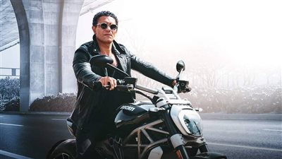 حقيقة إيقاف تصوير فيلم الشايب لـ آسر ياسين