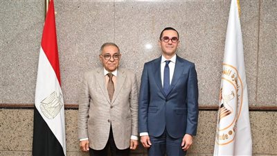 وزير الاستثمار يتسلم تجديد شهادة المواصفة القياسية الدولية لنظام إدارة المؤسسات التدريبية