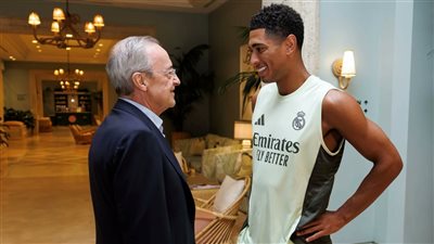 رئيس ريال مدريد يصل فلوريدا لمؤازرة فريقه أمام يوفنتوس بمونديال الأندية (فيديو)