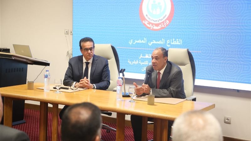 د.خالد عبدالغفار،