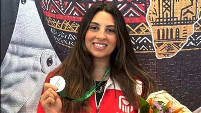 حصدت ذهبيتين في بطولة أفريقيا للسلاح، قصر العيني يحتفي بالدكتورة ندى حافظ